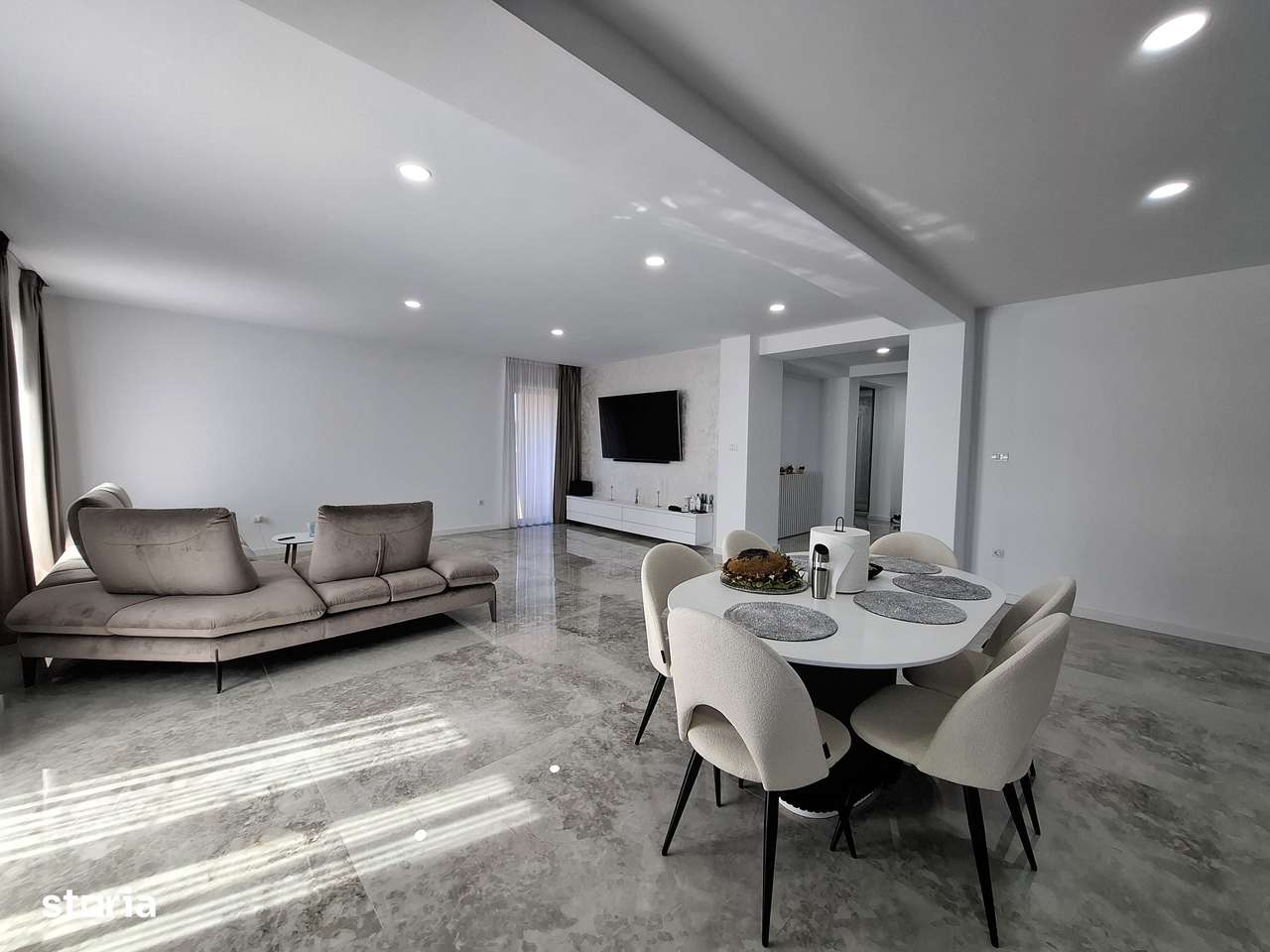 Vila cu 5 camere de vanzare, Strejnicu-4