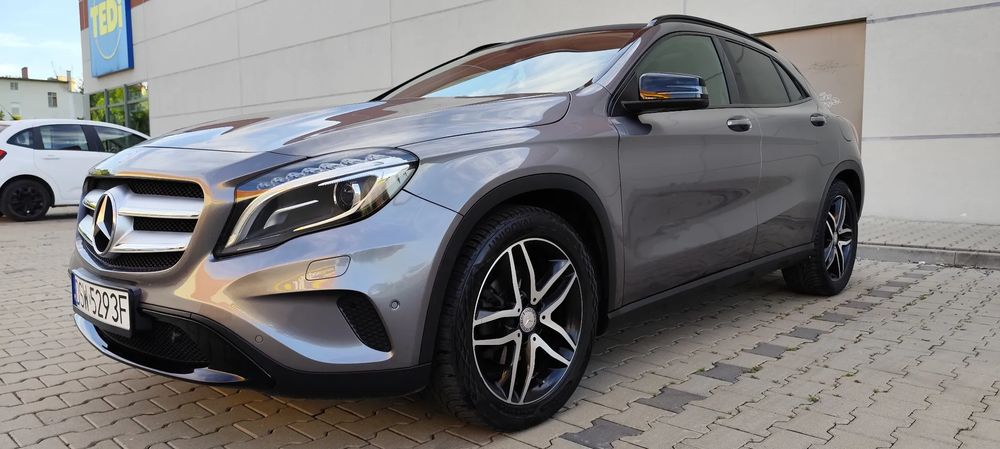 Mercedes-Benz GLA 2015