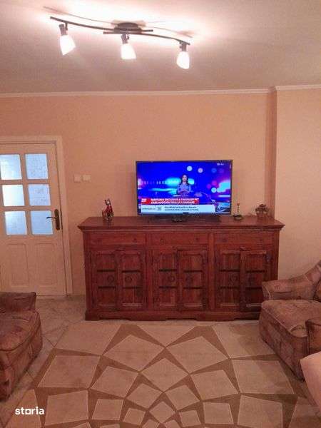 Casa 4 camere Boteni, Arges - Imagine principală: 5/8