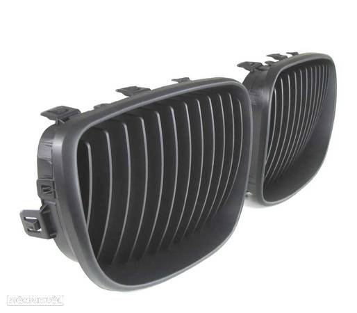 GRELHAS FRONTAIS PARA BMW E81 E82 E87 E88 07-12 PRETO MATT - 2