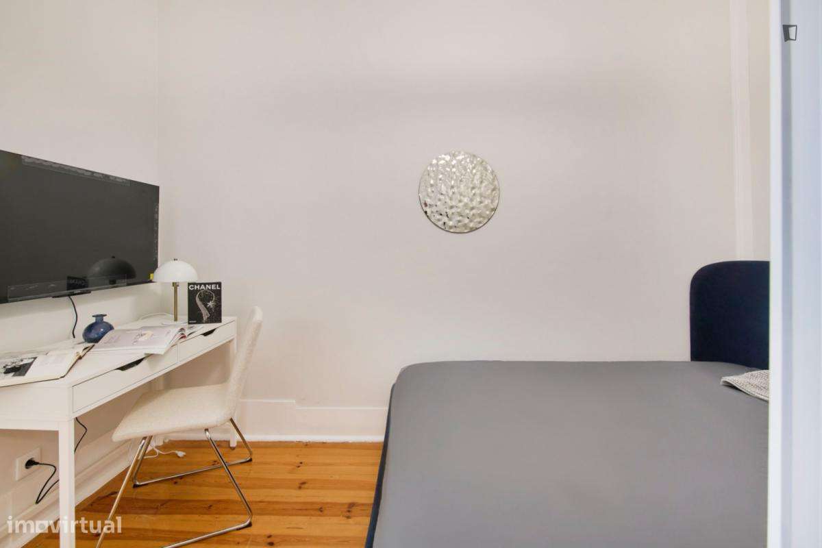 Quarto - localizado em Santos Lisbon - Grande imagem: 2/15