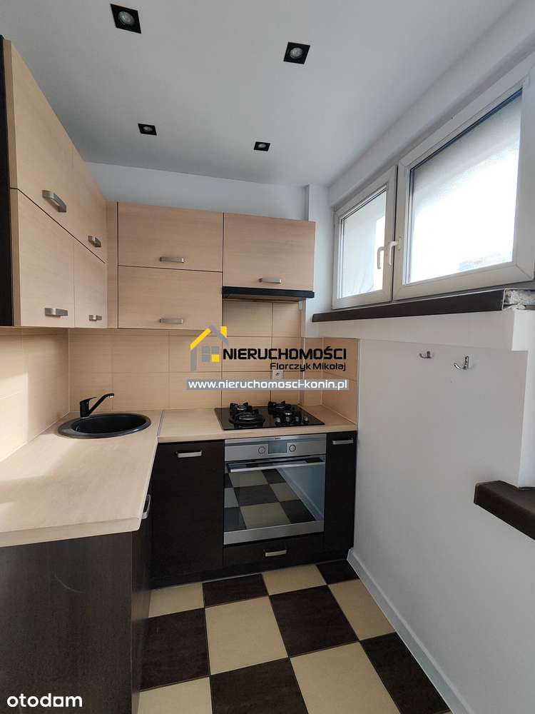 Konin, ul. Powst. Stycz. – 34 m2 – 2 pok. – balkon – 3 piętro-5