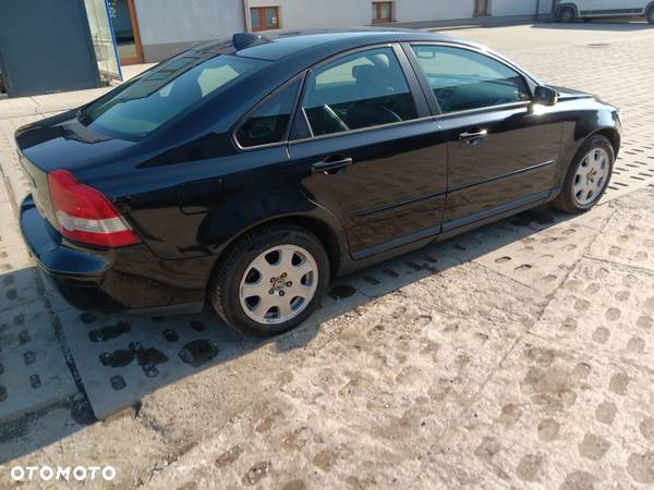 Volvo S40 2.0D - 4