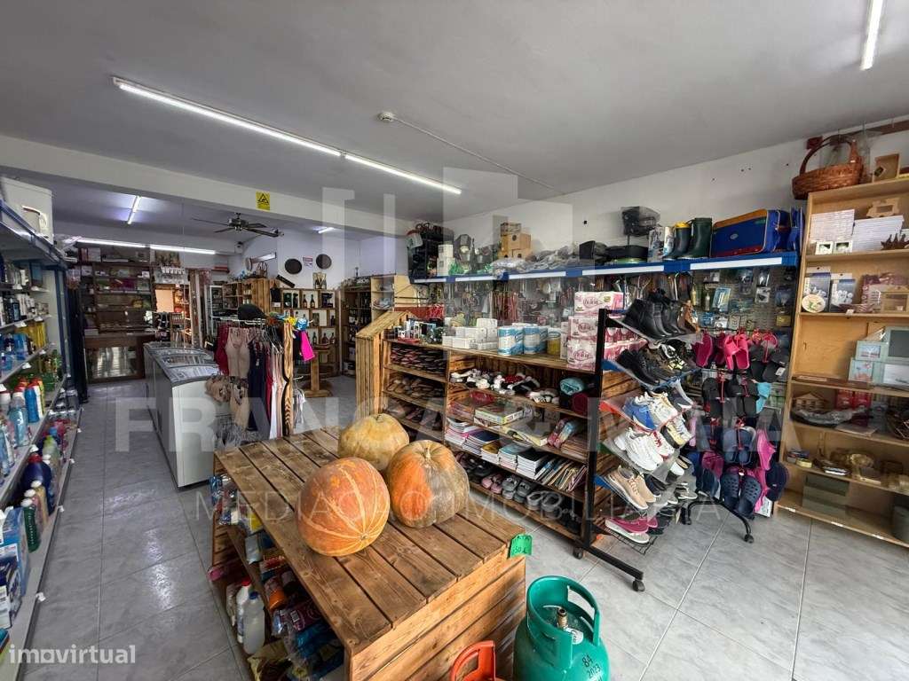 Loja com excelente localização em Vila Nova de Gaia - VILAR DE ANDO...-10
