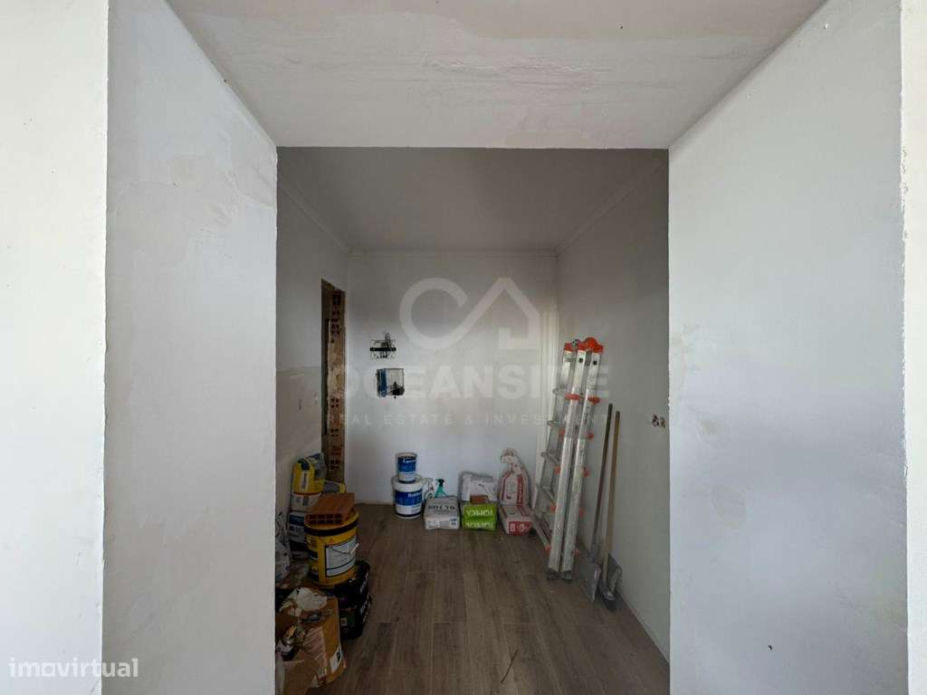 Apartamento T2 no centro de Almada-11