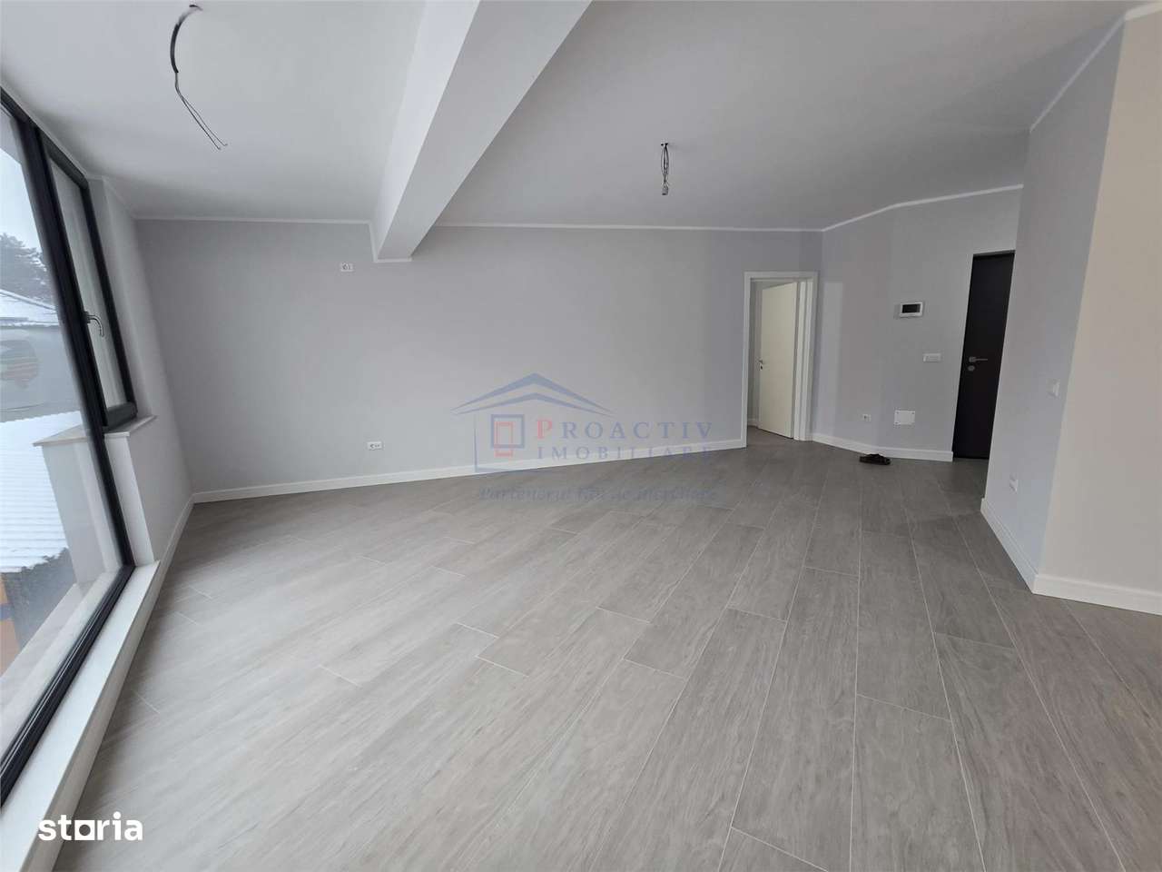 Apartament cu 3 camere, George Enescu, Etaj 1 , 3C-4104 - Imagine principală: 1/7