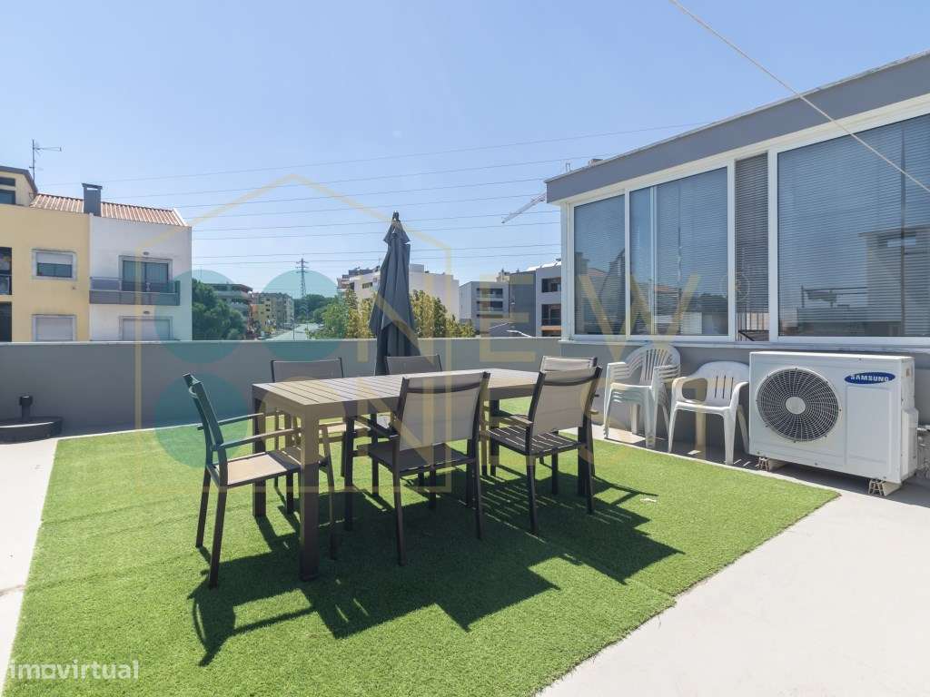 Apartamento T4 com Terraço, 3 varandas, 2 Parqueamentos e Arrecadaç...-47