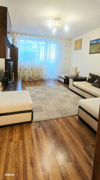 Apartament 3 camere decomandate – Zona Orion, Liceul de Informatica-0