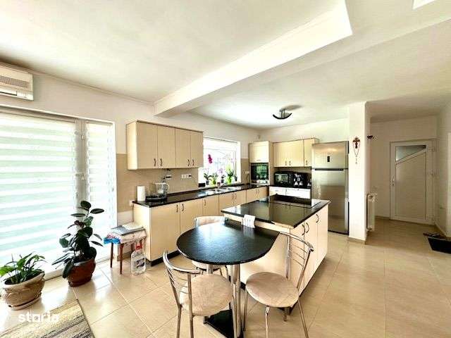 Casă individuală P+E 200 mp utili și 800 mp teren D.va Nord - Imagine principală: 2/20