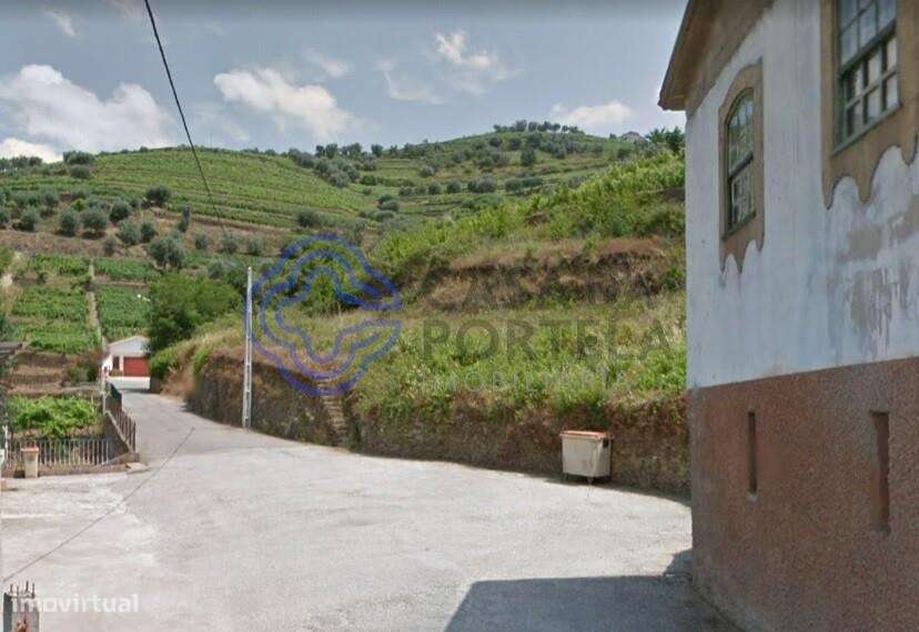 Conjunto de 8 terrenos agrícolas com 6.967m2 em Vale da Ermida, Vila R - Grande imagem: 2/16