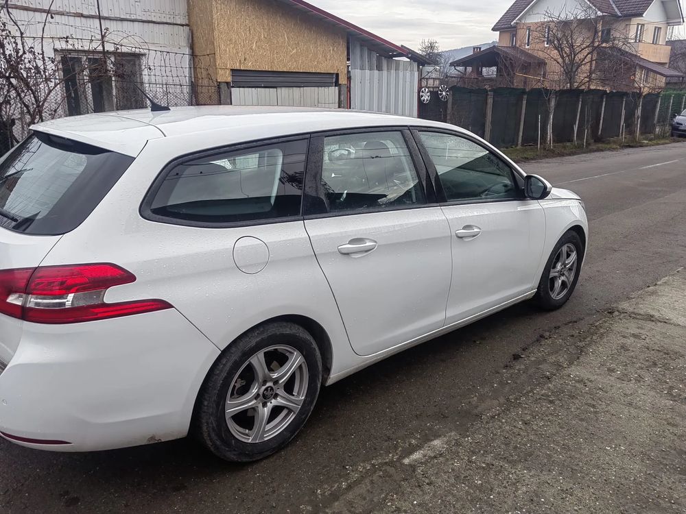Peugeot 308 II [2013 - 2021] 1.6 BlueHDi FAP STT Active 2017