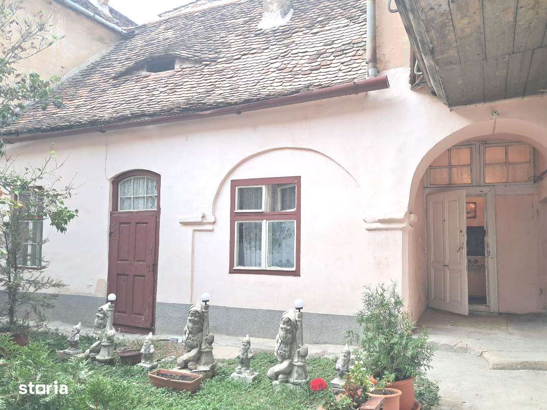 Apartament la casa in zona centrala pretabil birouri-3