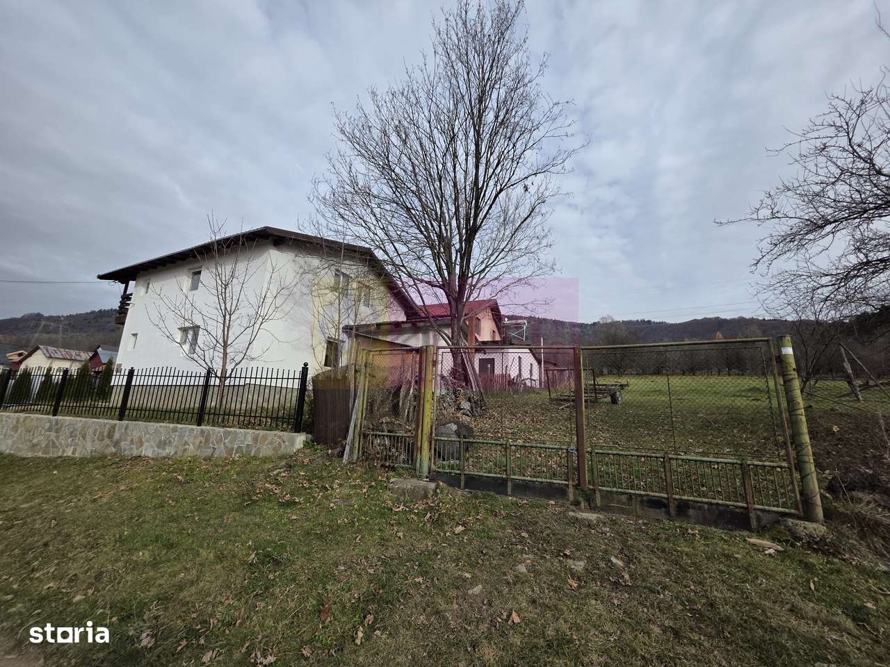 Vila de vacanta cu 4 camere de vanzare in Valea Doftanei - Imagine principală: 3/20