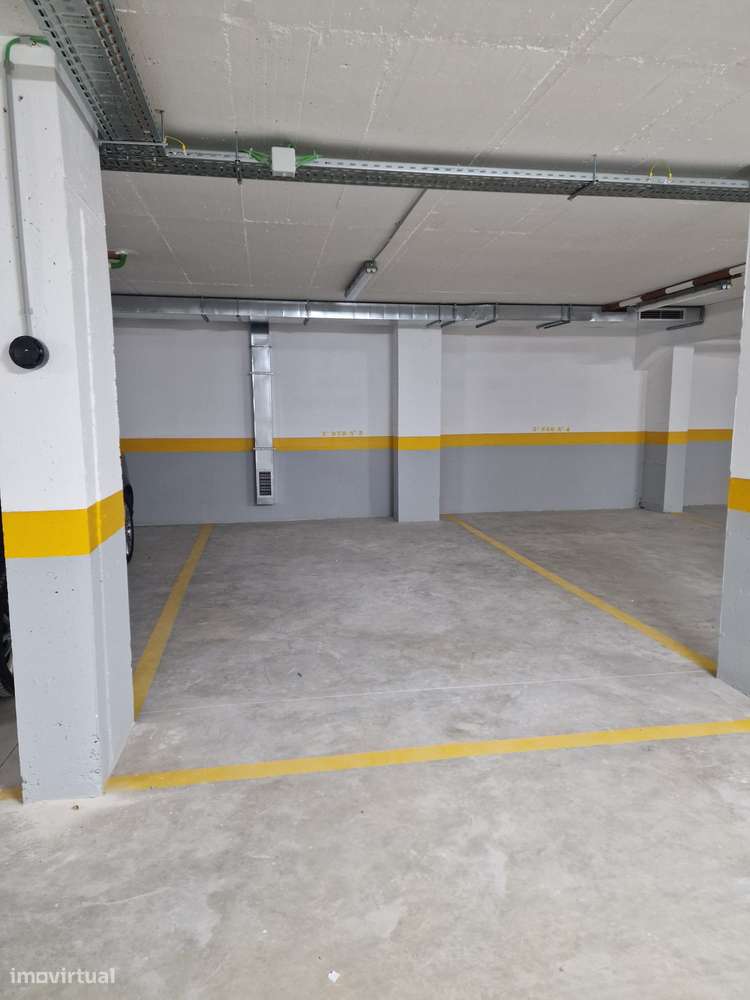 T3 2º Luxo c Estac. Arrecad., Varandas, Vistas jtº Forúm Almada-26