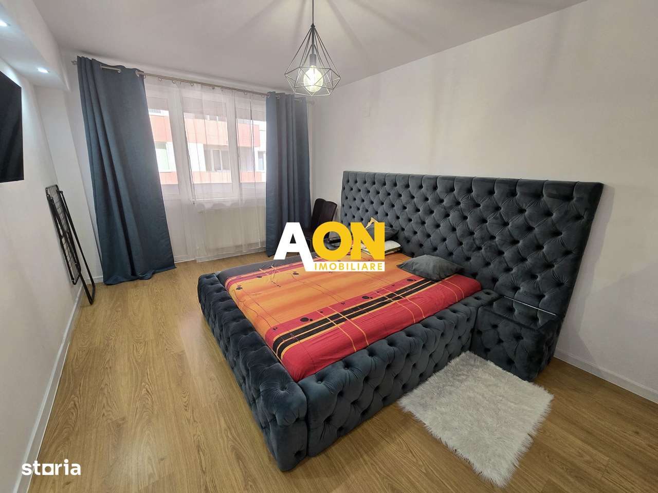 Apartament cu 3 Camere, Bloc Nou, Zona Centru - Imagine principală: 2/12