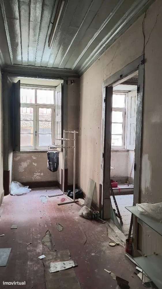 Prédio para Recuperar na Baixa de Coimbra-11