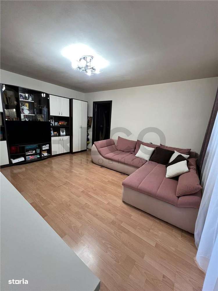 RECO Apartament 3 camere zona Rogerius - Imagine principală: 1/11