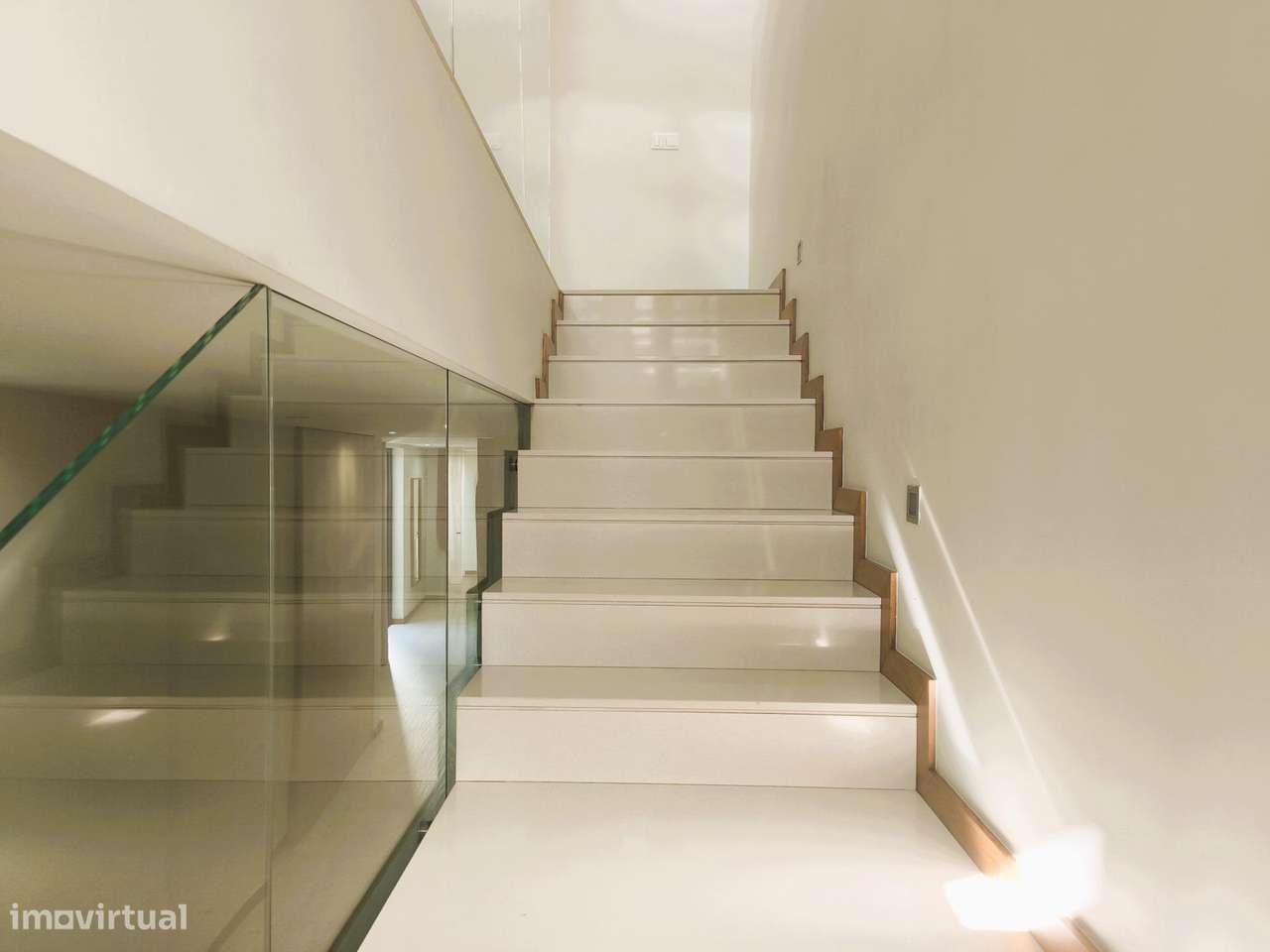 Moradia T3+1 (Centro Póvoa de Varzim a 300m da praia)-9