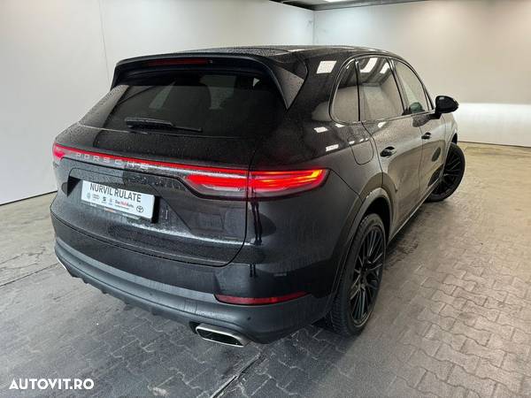 Porsche Cayenne Tiptronic S - 27