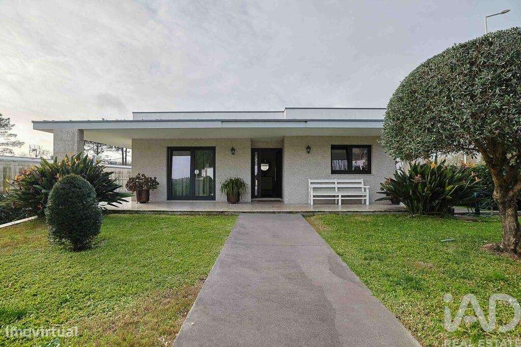 Casa / Villa T3 em Vila Nova de Cerveira e Lovelhe de 178 m2 - Grande imagem: 2/39