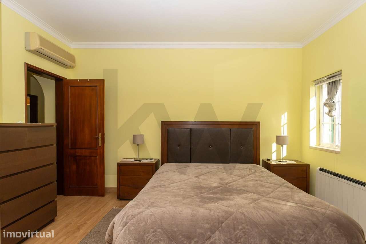 Moradia T4 na Moita – Zona do Palheirão | Excelente Exposição Solar-32