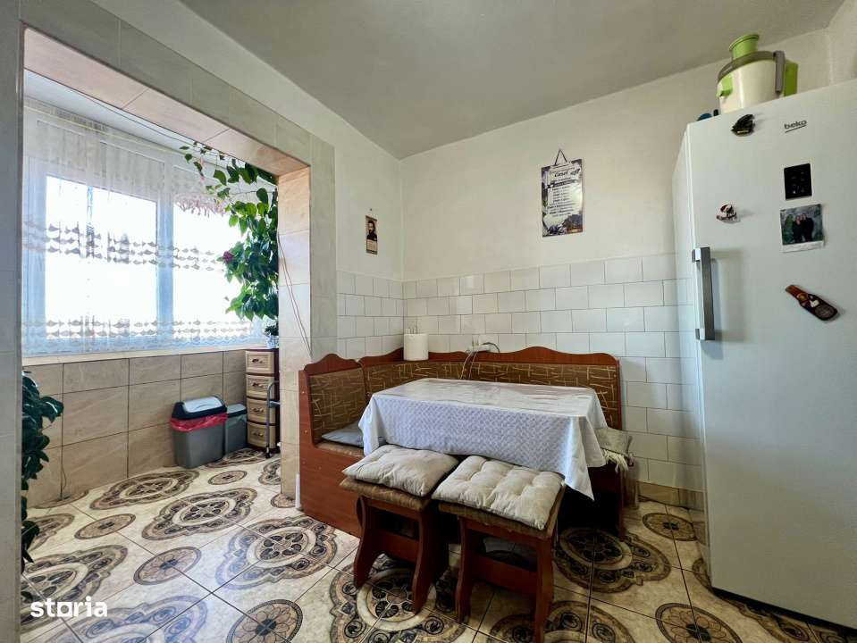 Apartament luminos 3 camere, 2 bai, parcare-16