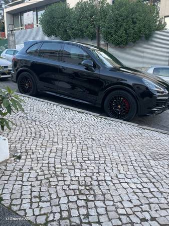 Porsche Cayenne GTS - 17