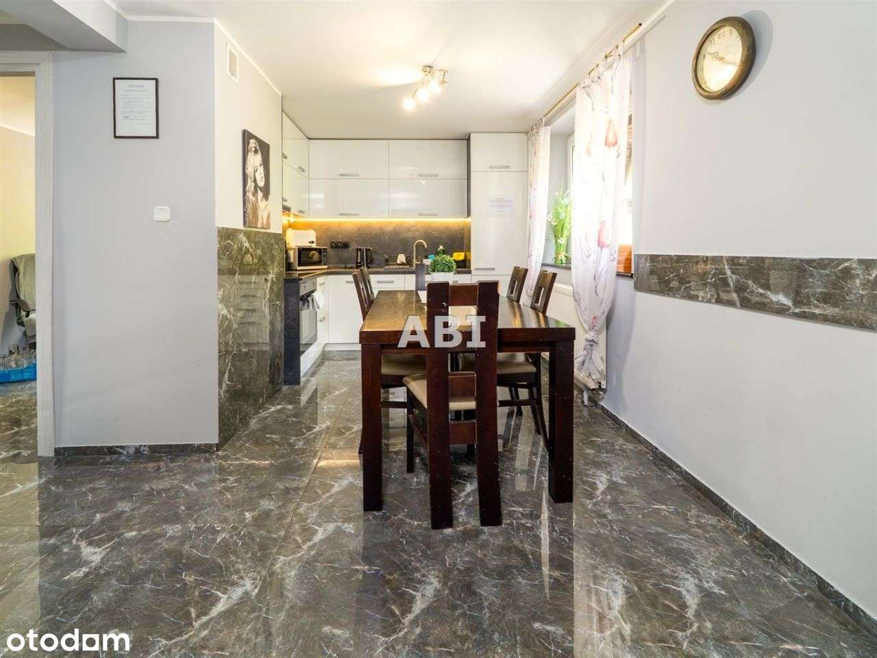 Pensjonat z dużą działką-2