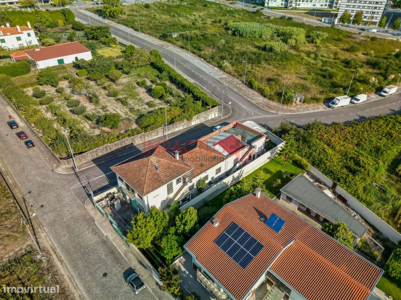 Moradia isolada com dois pisos - Grande imagem: 4/30