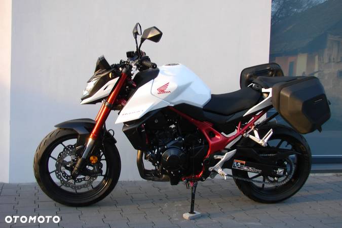 Honda Hornet - 12