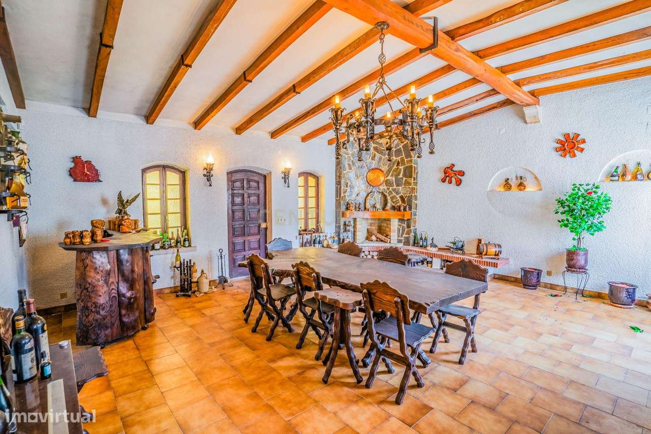 Moradia no Centro das Gaeiras. Uma casa única.-9