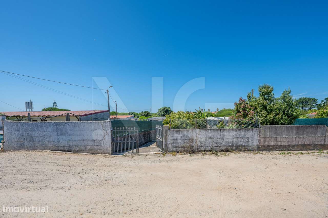 Terreno Urbano P/ Construção de Moradia a 300m da Praia de Salgueiros-5