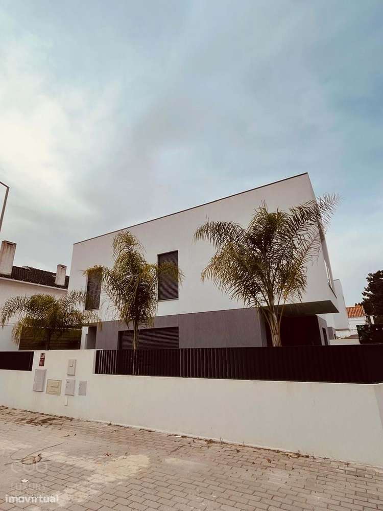 MORADIA V3 - NO CENTRO DA AROEIRA-16