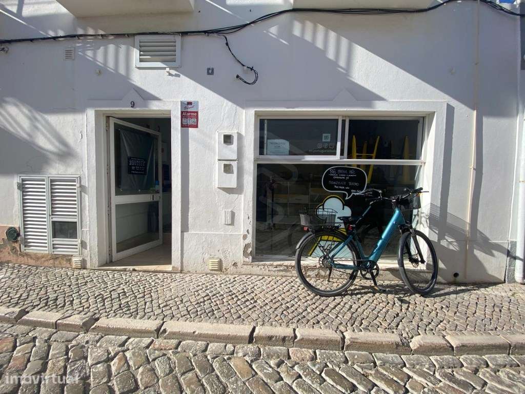 Trespasse de loja no centro da cidade de Tavira, Algarve - Grande imagem: 4/20