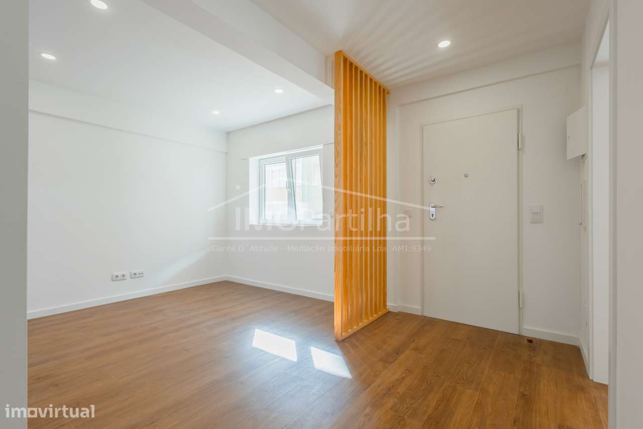 Apartamento t3 à venda na Rua Abáde Correia da Serra-4