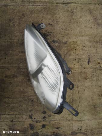 Lampa przód przednia lewa Fiat Grande Punto Anglik - 2