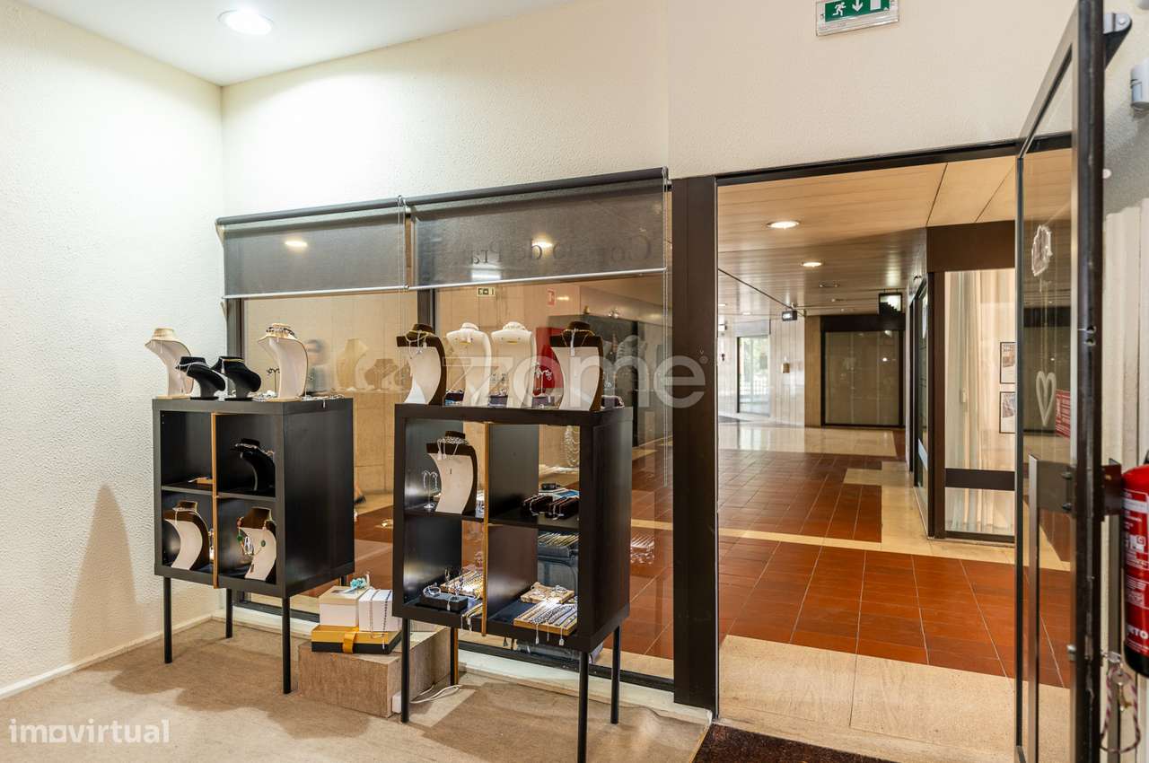 Loja para Arrendamento – Edifício Bristol, Avenida da Boavista, Por... - Grande imagem: 3/25