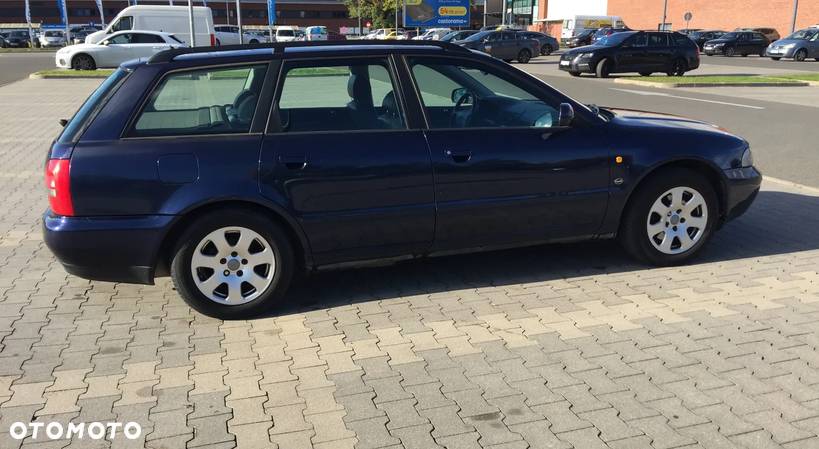 Audi A4 Avant 2.8 Quattro Tiptronic - 5