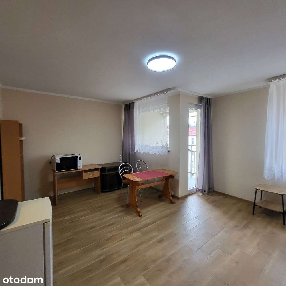 Kawalerka inwestycyjna, z umeblowaniem-10