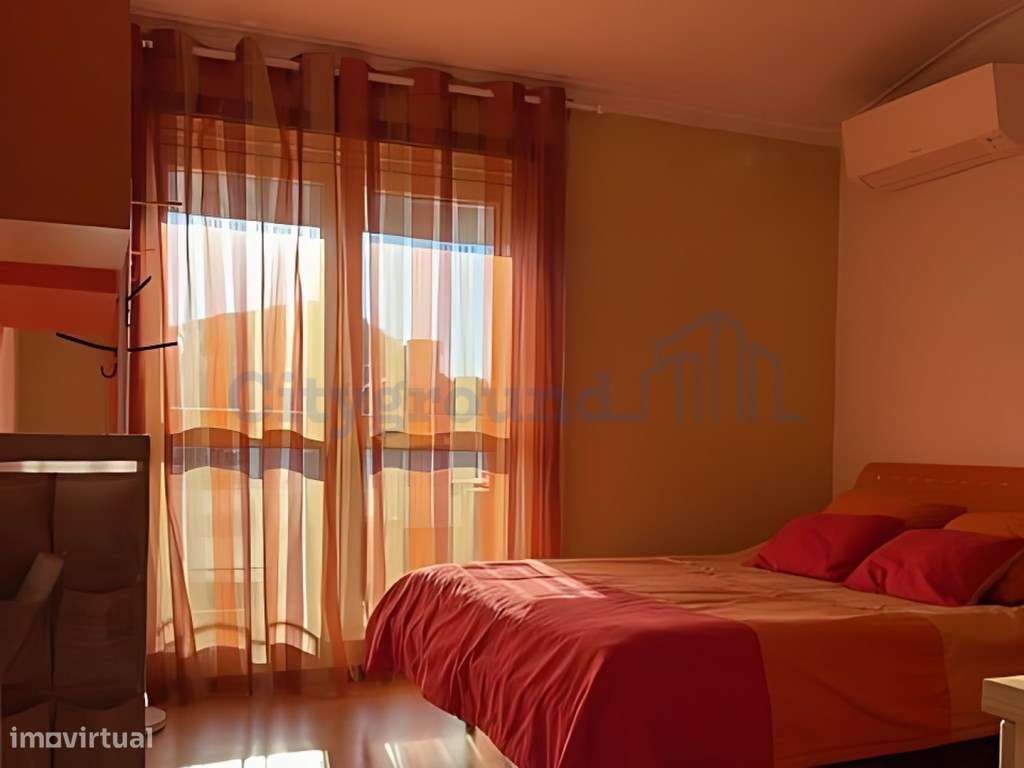 Duplex T3 com Varandas, Terraço e Vista Desafogada para o Castelo d...-26