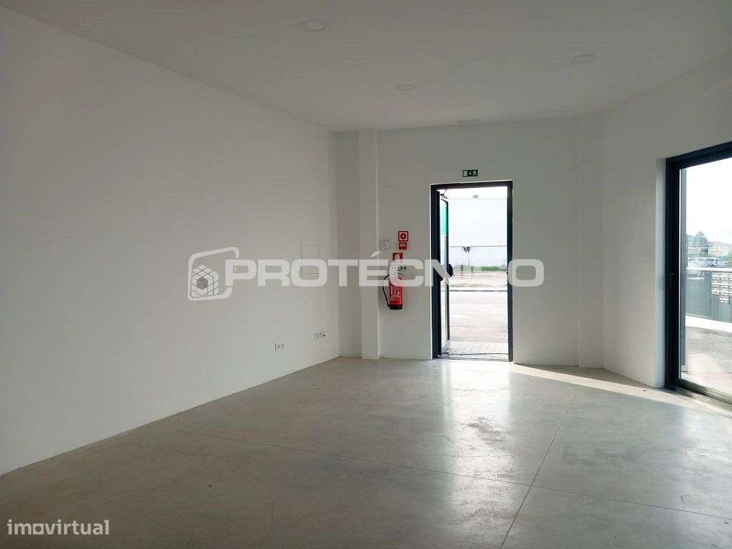 Armazém c/ 450m2 – Z. I. Cacia - Grande imagem: 5/7