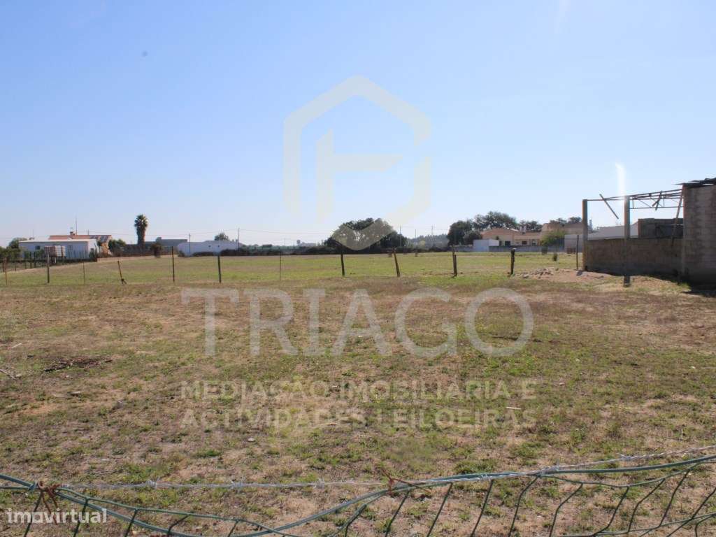 Terreno Urbano com 10.266,50 m2 - Grande imagem: 3/17