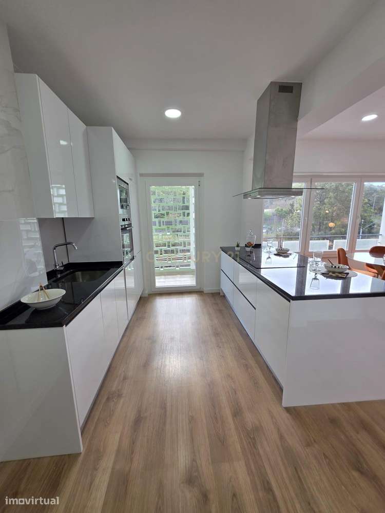 T3 NOVO -C/ SUITE E VARANDA - Grande imagem: 5/36