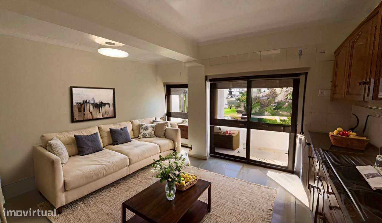 Apartamento T2 com 2 casas de banho e varanda. Junto a hipermercado... - Grande imagem: 4/23