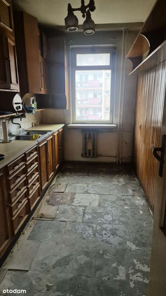 Mieszkanie 4 pokojowe z oddzielną kuchnią i balkonem do remontu. - Pełny obrazek: 4/14