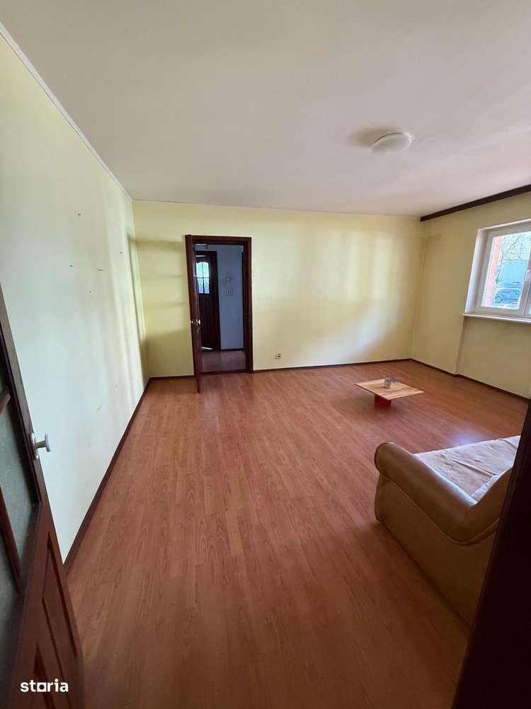 Apartament cu 2 camere semidecomadate, Zamca-3