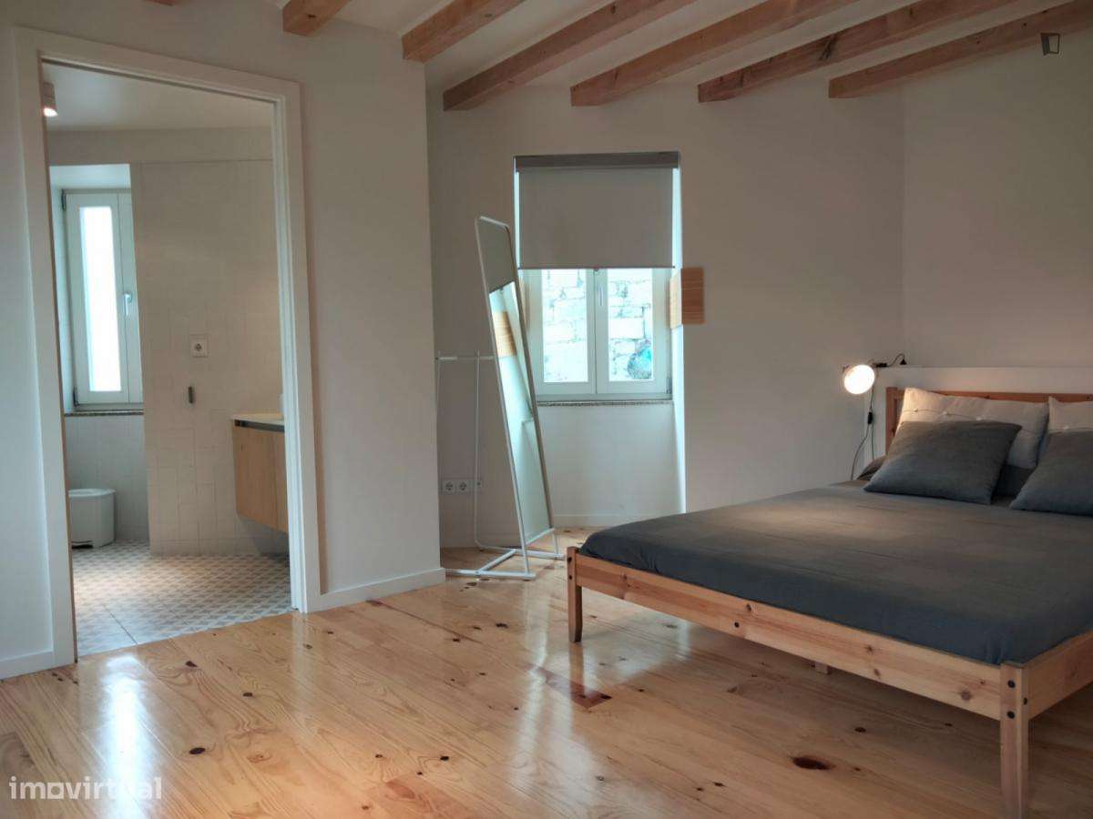 Apartamento com 1 quartos - localizado em Sé Porto - Grande imagem: 5/8