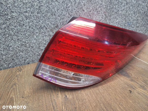 HYUNDAI I40 KOMBI 011-015 LAMPA PRAWY TYŁ TYLNA 92402-3Z0 - 6