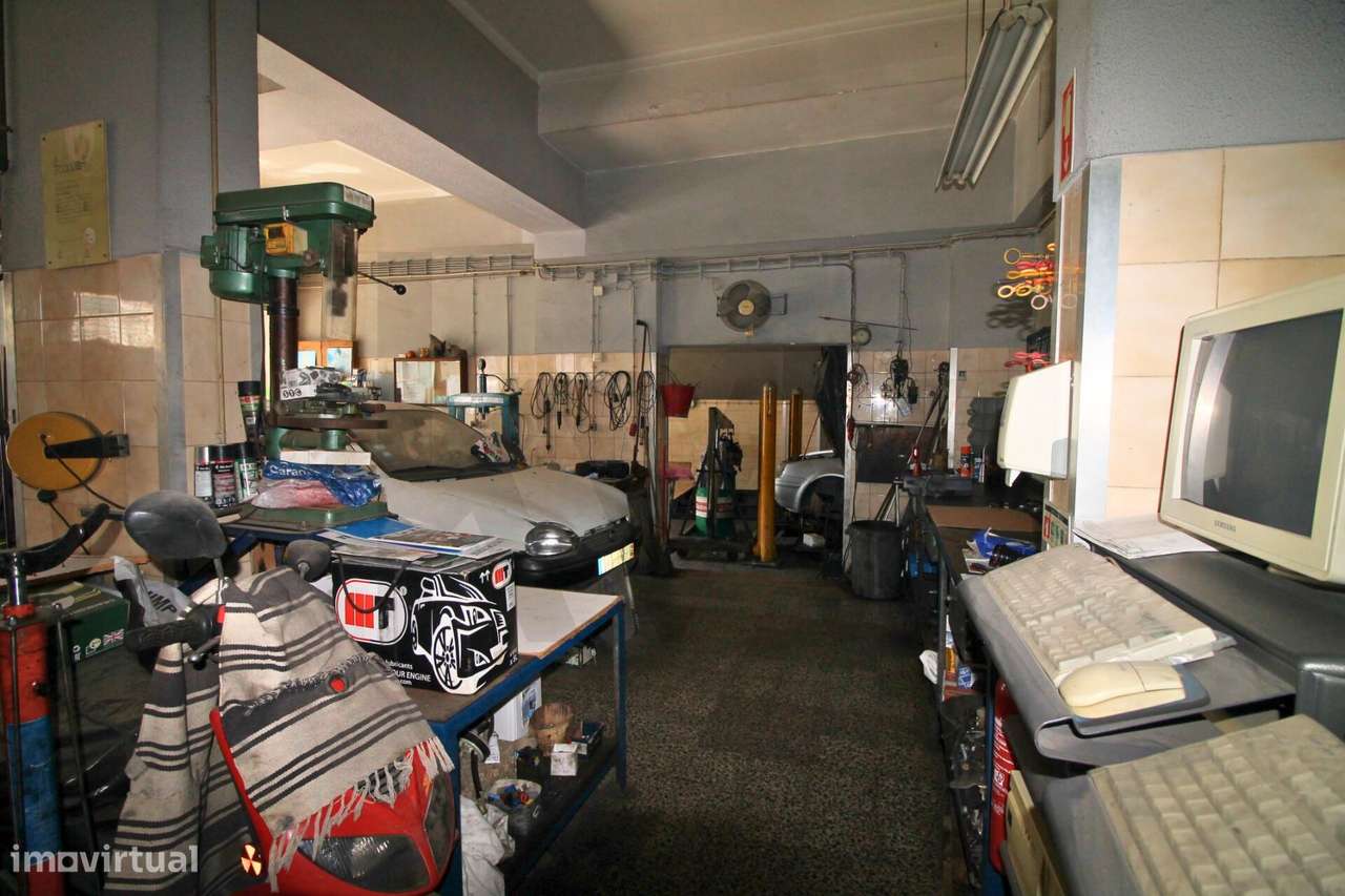 Venda de Oficina + Imóveis – Auto-Central da Arrentela - Grande imagem: 5/16