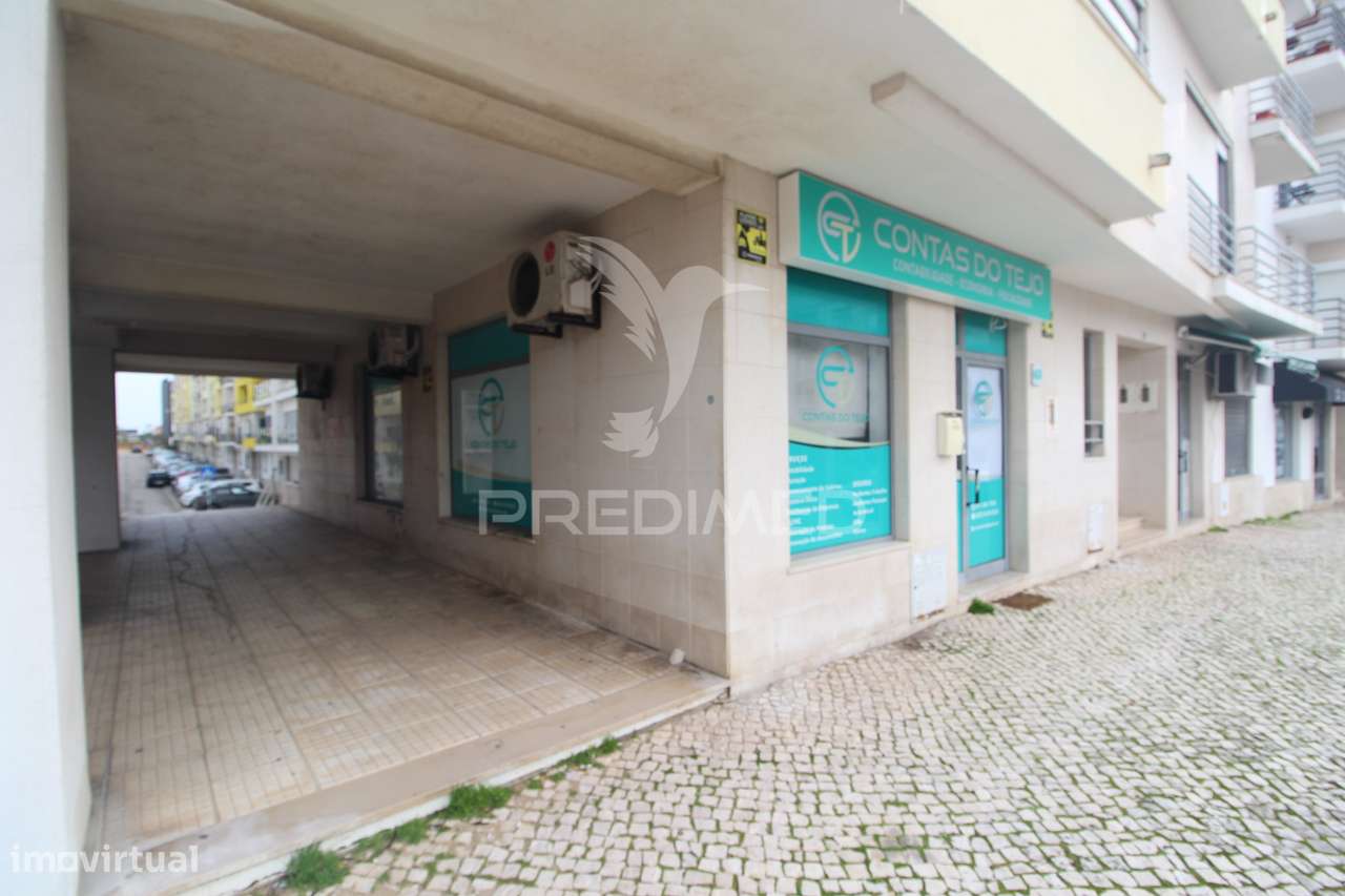 Loja para escritório ou serviços - Colinas do Oriente, Montijo - Grande imagem: 2/20